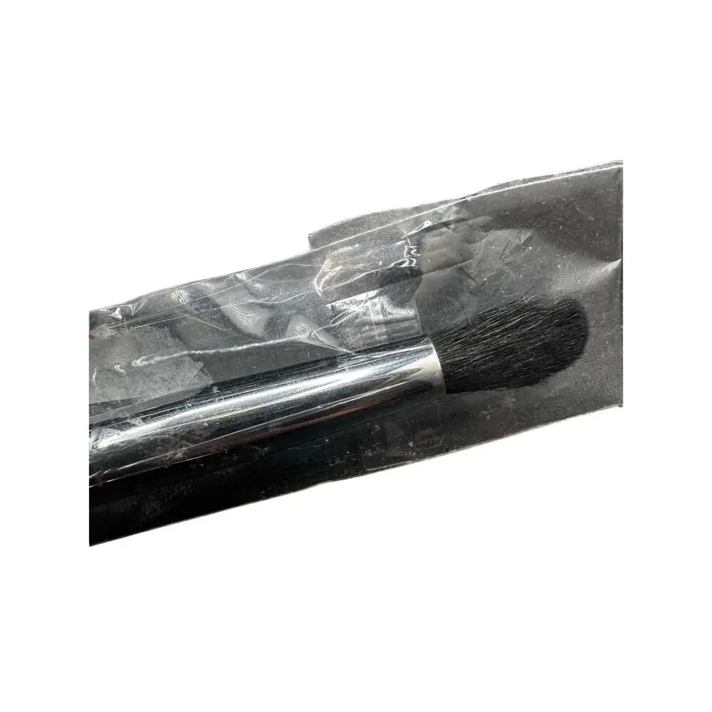NWT Morphe M139 - TAPERED CREASE BLENDER EYESHADOW BRUSH